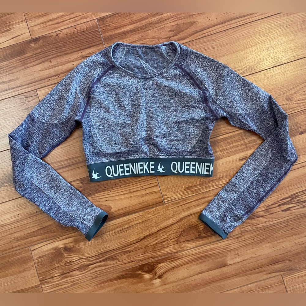 Queenieke workout crop top